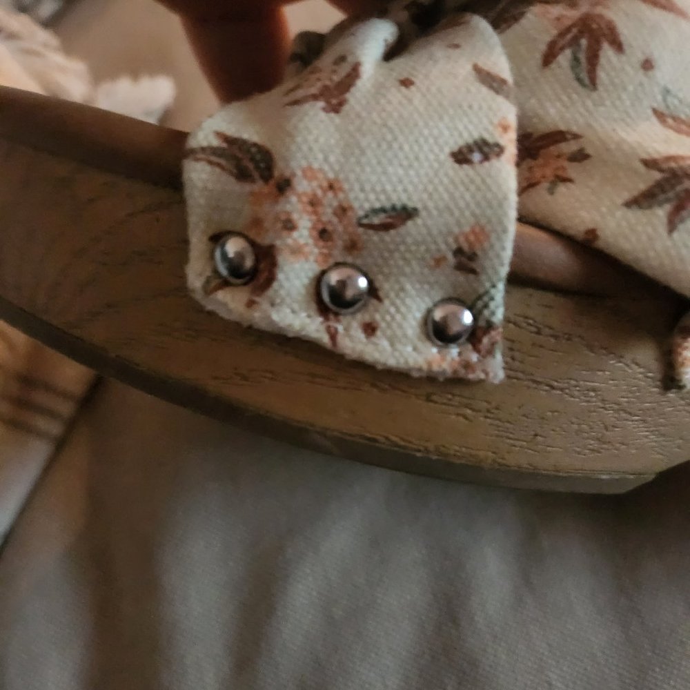 Shoes - Picture 6 of 6